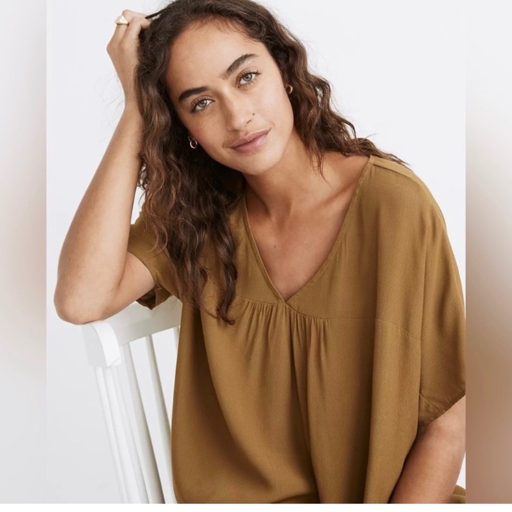 Madewell Rhyme V-Neck Top in Mustard Brown